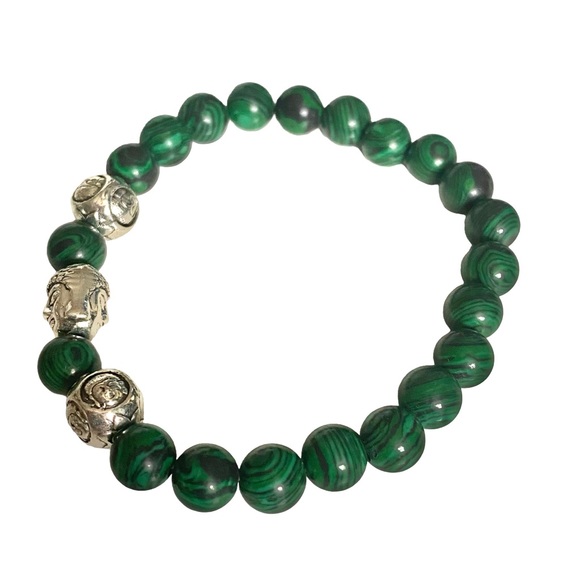 UNISEX MALACHITE AND SILVER BUDDHA-HEAD BEADED BRACELET. - Picture 4 of 6